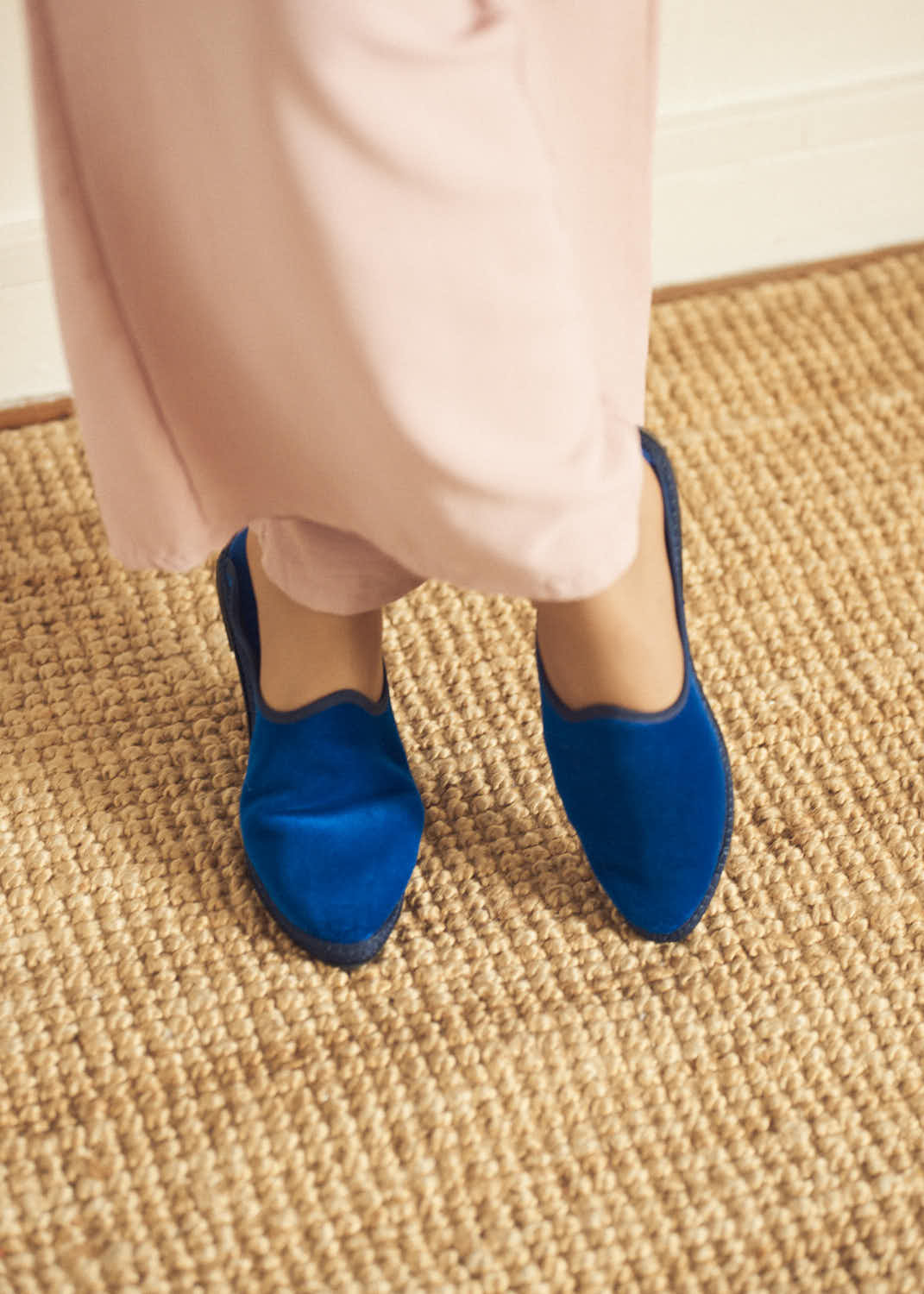 Friulane Sabot – Königsblau | Schwarzer Zopf