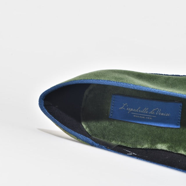 Friulane – Grasgrün | Blauer Zopf 