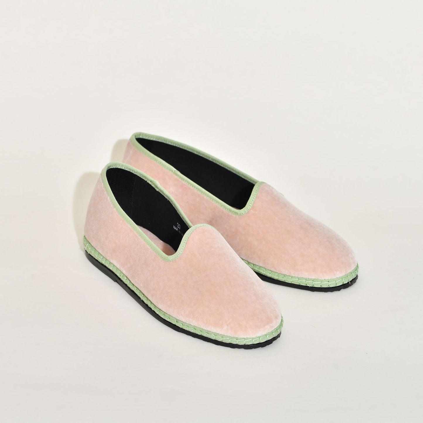 Friulane classique - Velours rose pastel I ganse vert