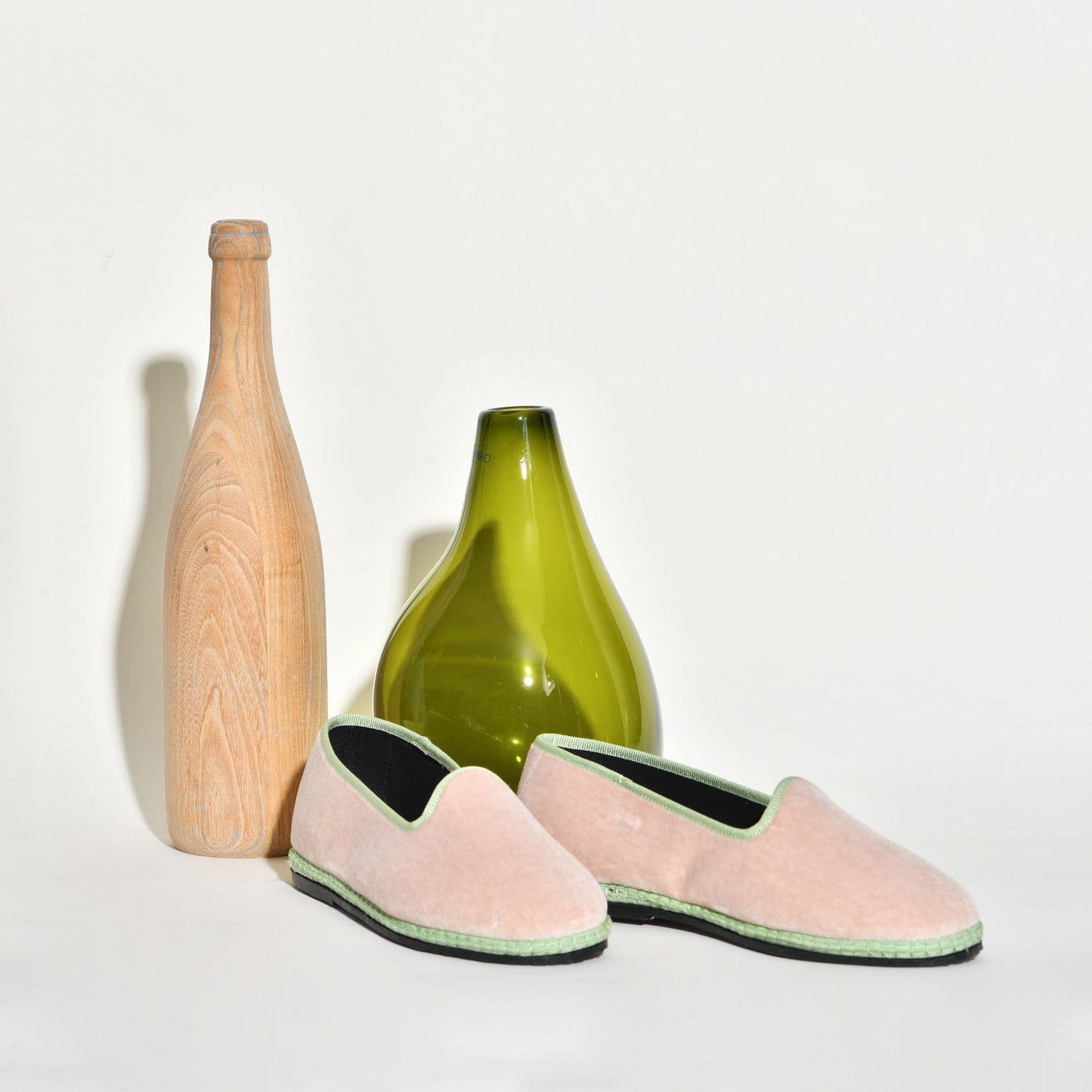 Friulane classique - Velours rose pastel I ganse vert