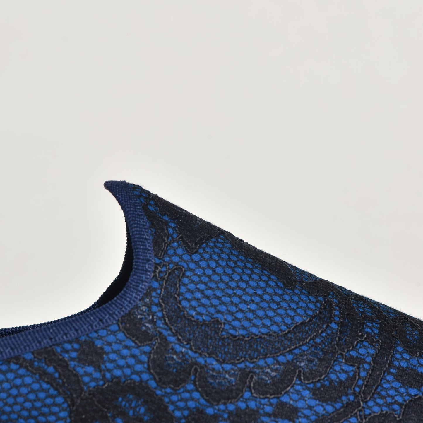 Friulane Sabot - Fond Bleu Marine agrémenté de dentelle Noir