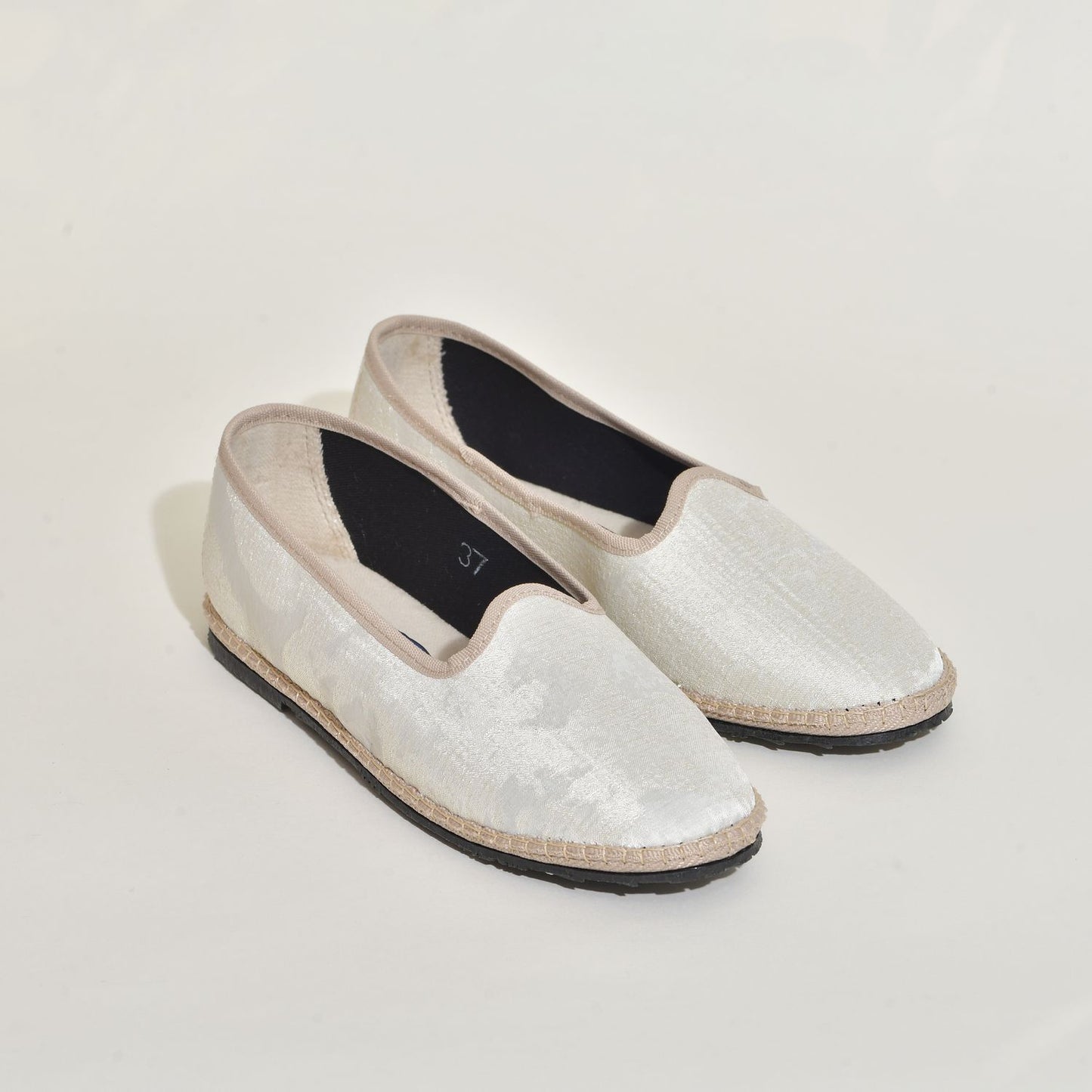 Friulane Classique - Tissu RUBELLI - Blanc cassé motifs en surimpression - Pour Elle&Lui