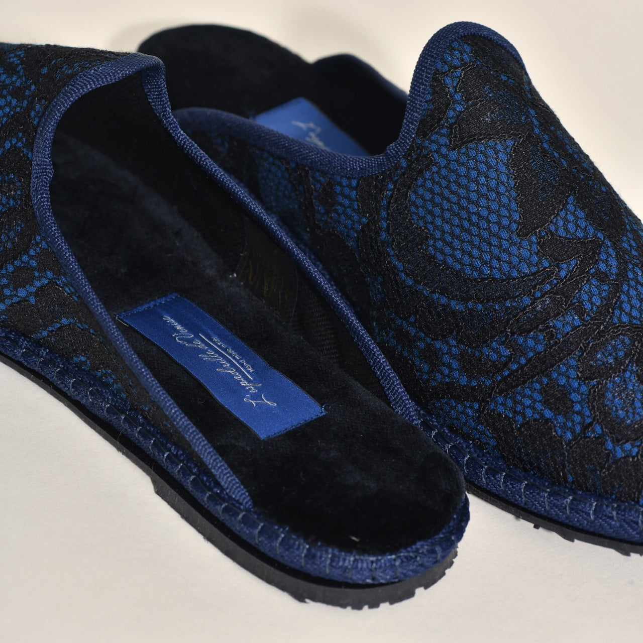 Friulane Sabot - Fond Bleu Marine agrémenté de dentelle Noir