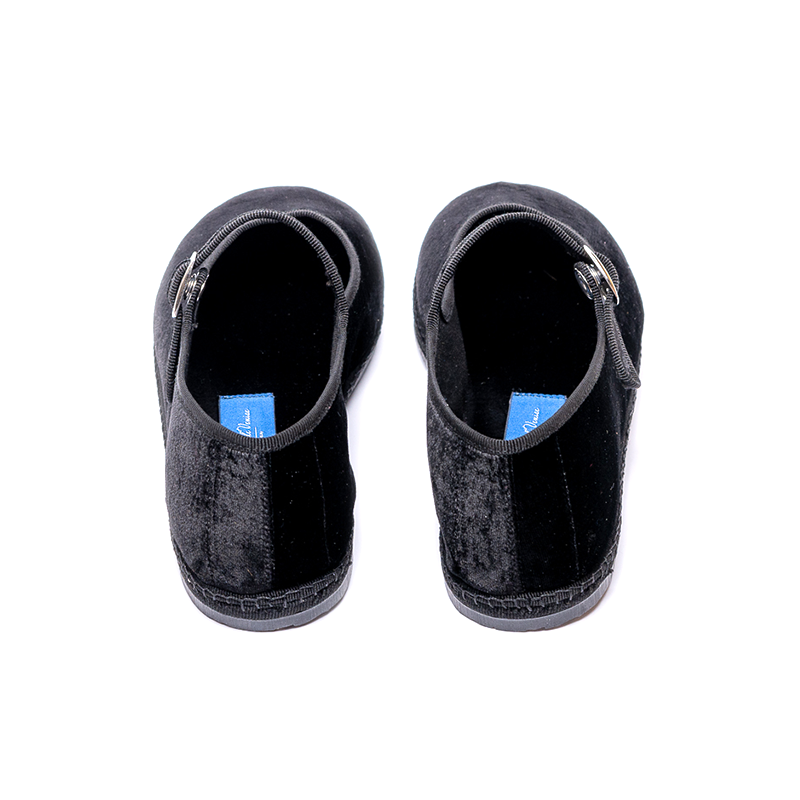 Mary Jane – Seidiges Schwarz | Schwarzer Zopf 