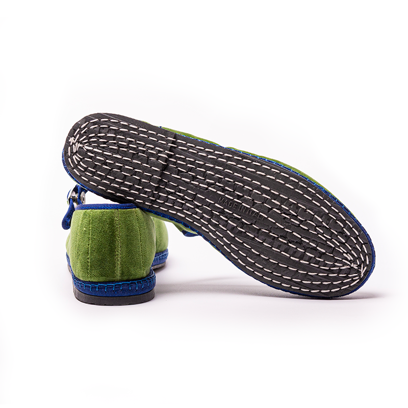 Mary Jane – Grasgrün | Marineblauer Zopf 